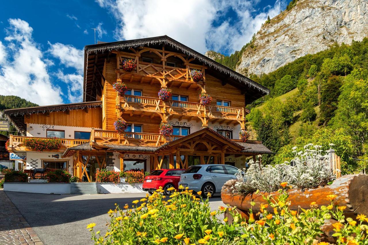 Alpenhotel La Montanara Rocca Pietore Exterior foto